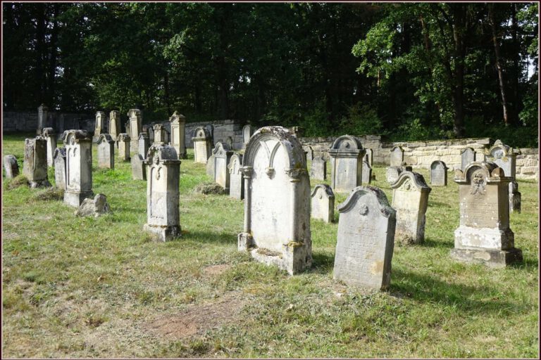 ja_rollup_05_Friedhof_Foto_JS