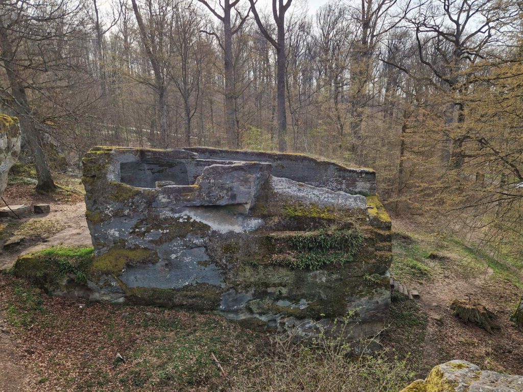 Ruine Rotenhan 3 4_3 1,3MB